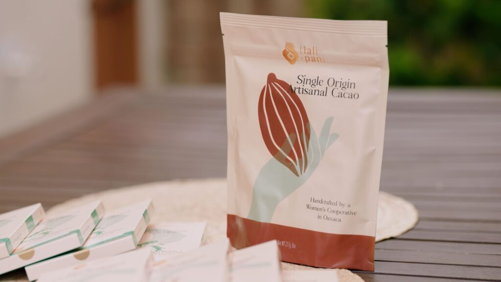 A packet of tlali&bull;pani cacao